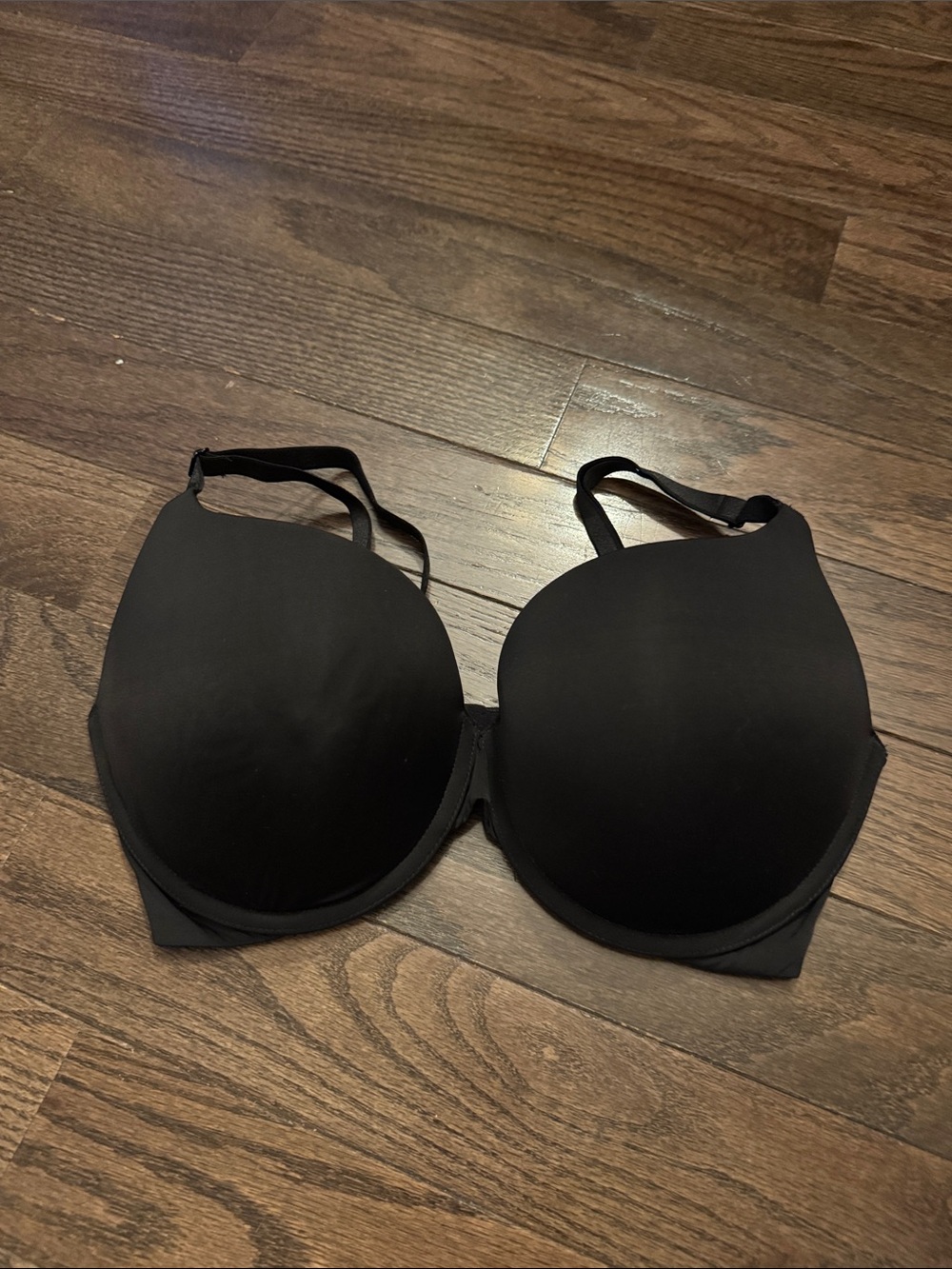 Victoria's Secret Smooth Black T-Shirt Bra